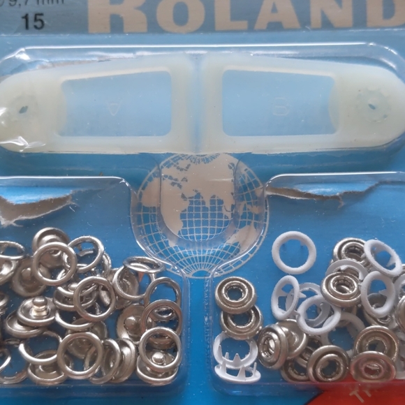 Press buttons - Picture 4 of 5